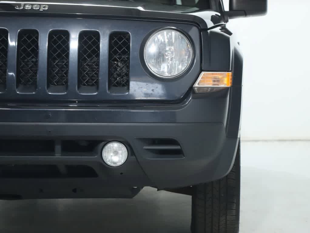 Used 2014 Jeep Patriot High Altitude FWD image 7
