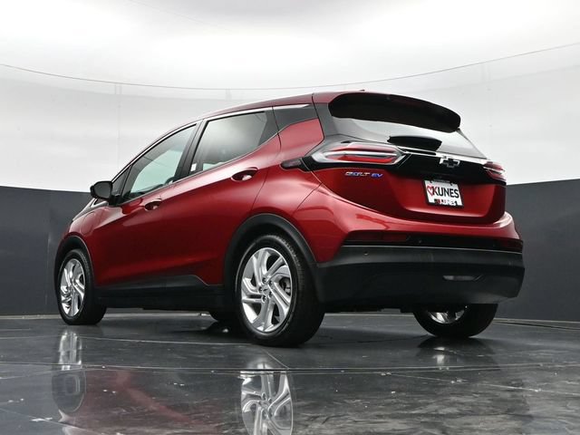 Used 2023 Chevrolet Bolt LT FWD image 47