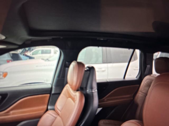 Used 2024 Lincoln Aviator Reserve w/ Equipment Group 201A image 9