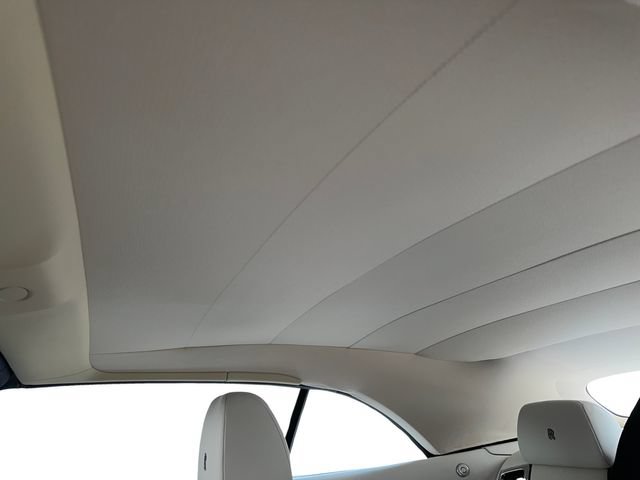 Used 2020 Rolls-Royce Dawn RWD image 15