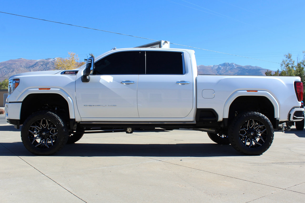 Used 2022 GMC Sierra 3500 Denali w/ Denali Ultimate Package image 36