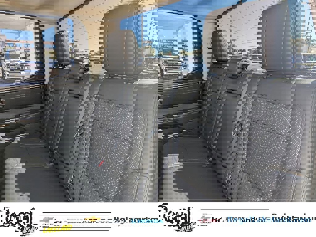 Used 2023 Toyota Tundra Limited image 14