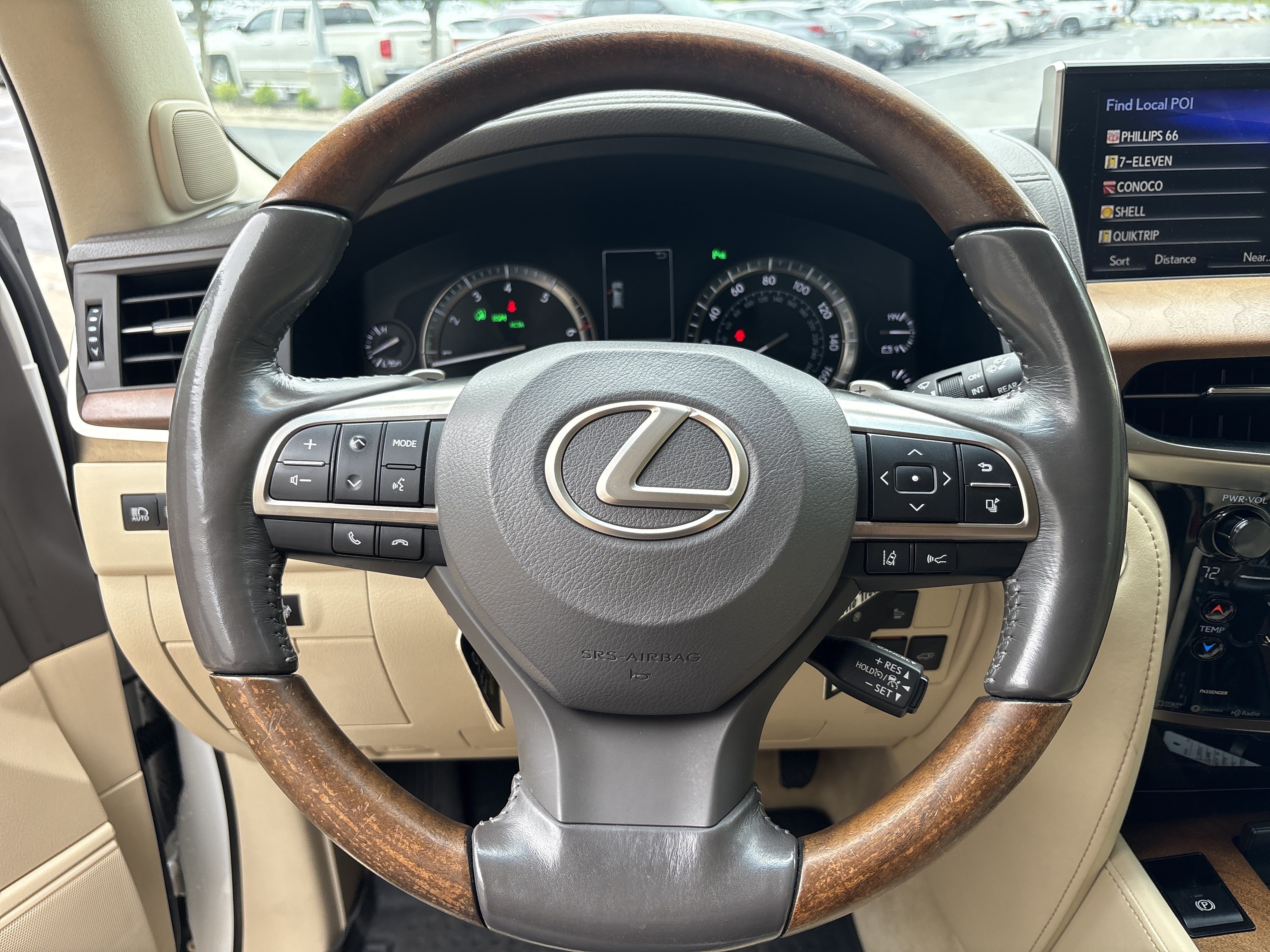 Used 2017 Lexus LX 570 4WD w/ Luxury Package image 18
