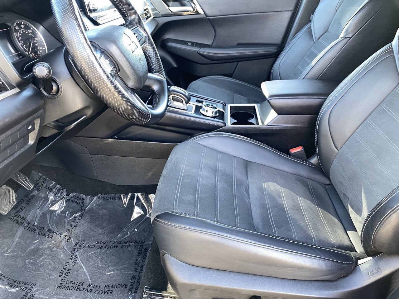 Used 2024 Mitsubishi Outlander SE FWD image 27