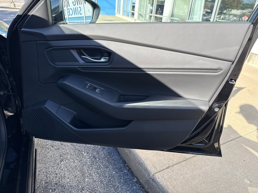 Used 2025 Honda Accord EX-L image 45