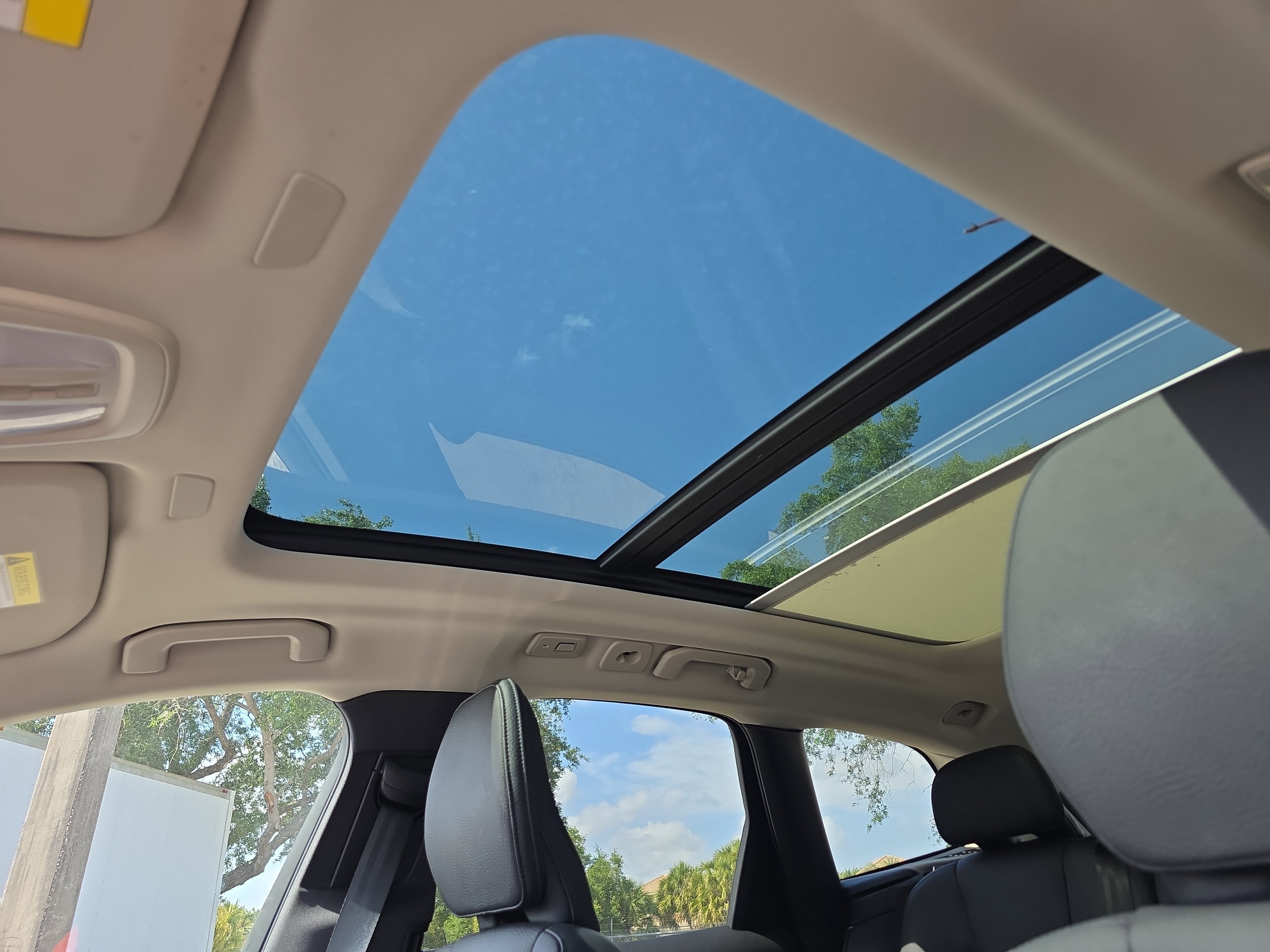 Used 2024 Volvo XC60 B5 Plus w/ Protection Package Premier AWD/4WD image 26