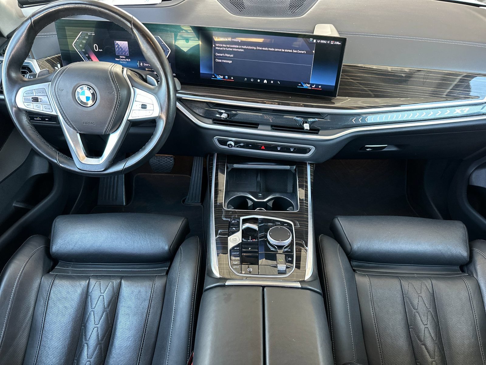 Used 2025 BMW X7 xDrive40i w/ Premium Package AWD/4WD image 14