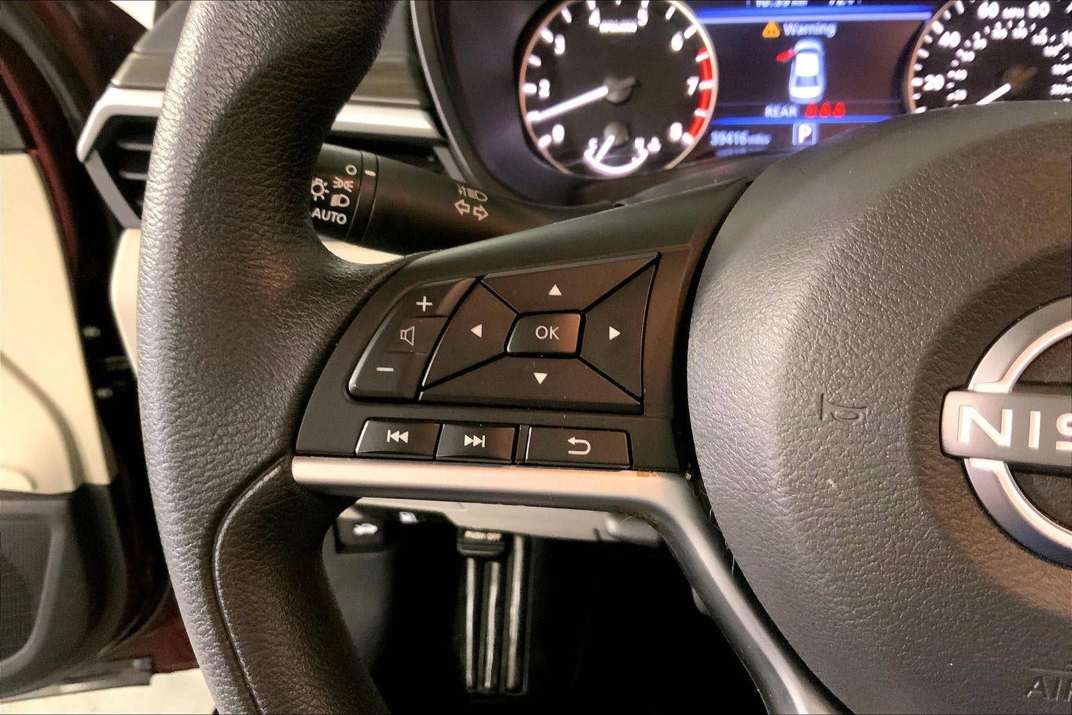 Used 2025 Nissan Altima 2.5 SV image 18