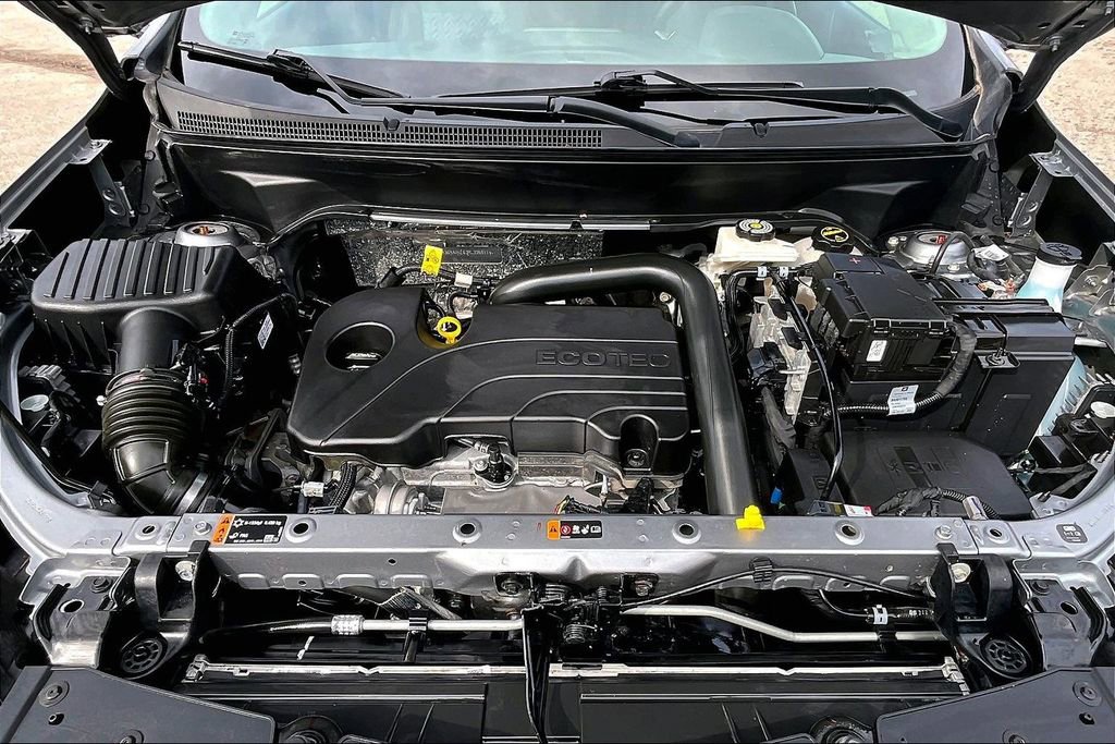 Used 2024 Chevrolet Equinox LT image 11