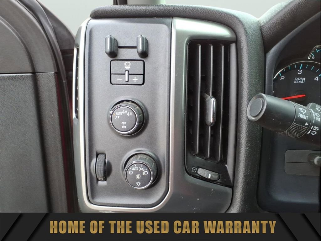 Used 2018 Chevrolet Silverado 1500 LT w/ All Star Edition image 19