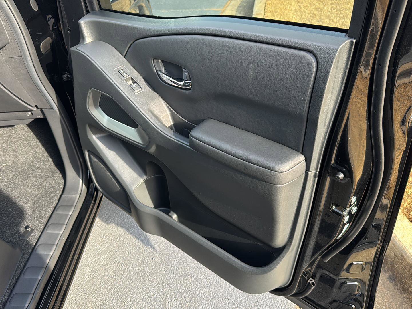 New 2026 Nissan Frontier SV RWD image 12