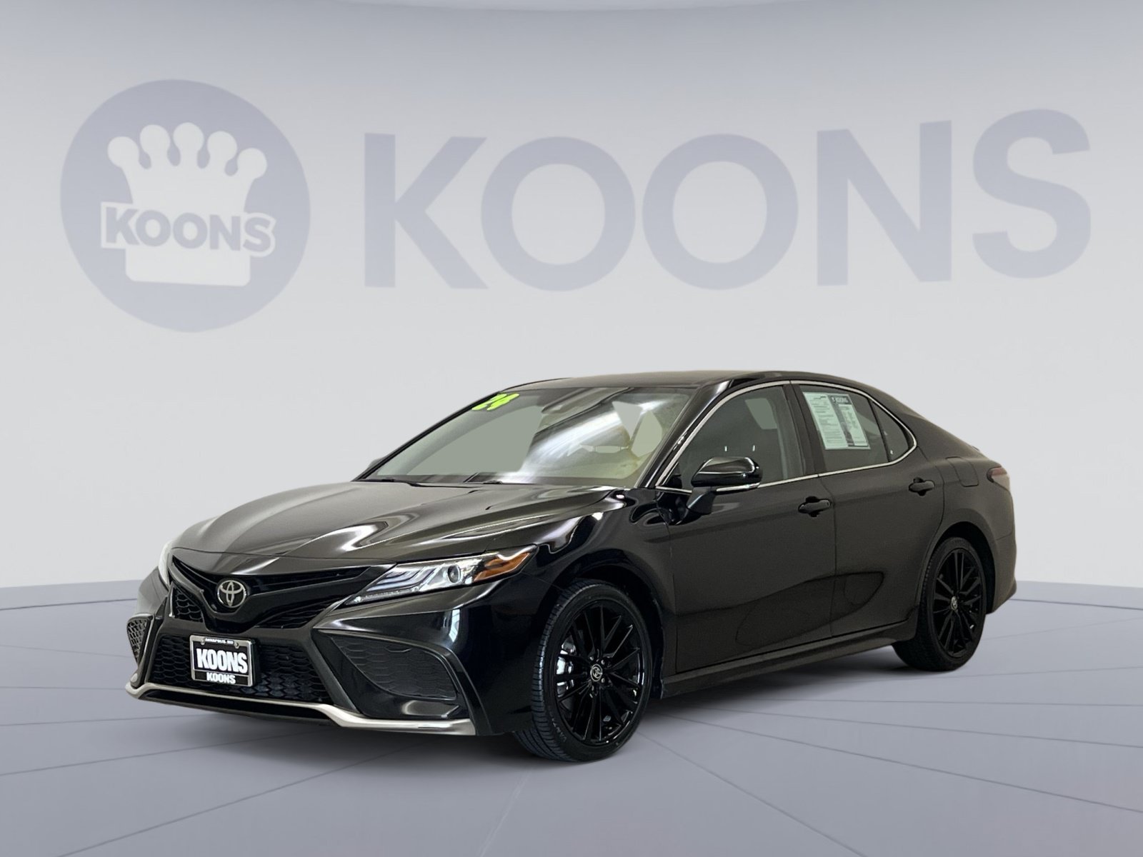 Used 2024 Toyota Camry XSE FWD image 1