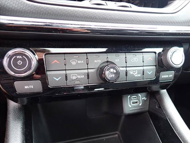 Used 2024 Jeep Compass Trailhawk w/ Sun and Sound Group AWD/4WD image 15
