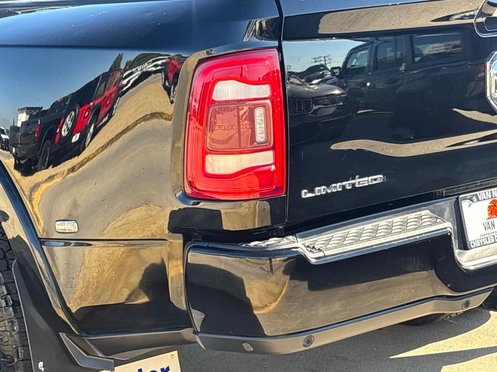 Used 2020 RAM 3500 Limited w/ Max Tow Package image 7