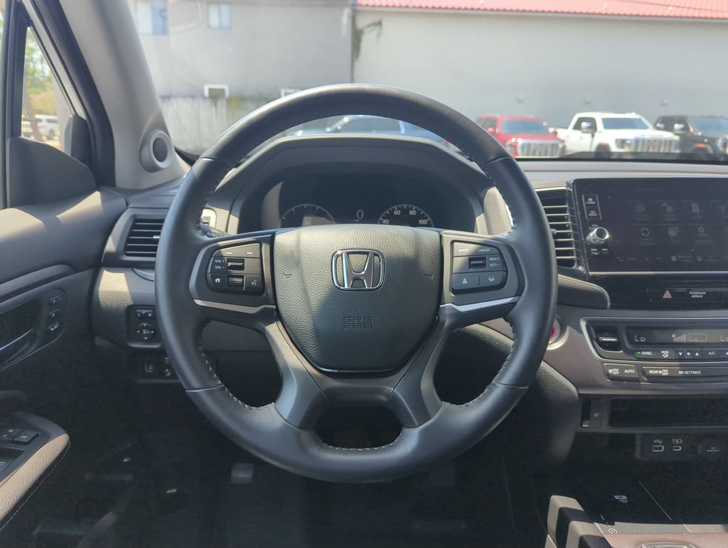 Used 2025 Honda Ridgeline RTL image 16