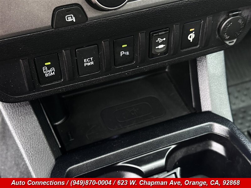 Used 2017 Toyota Tacoma TRD Off-Road RWD image 15