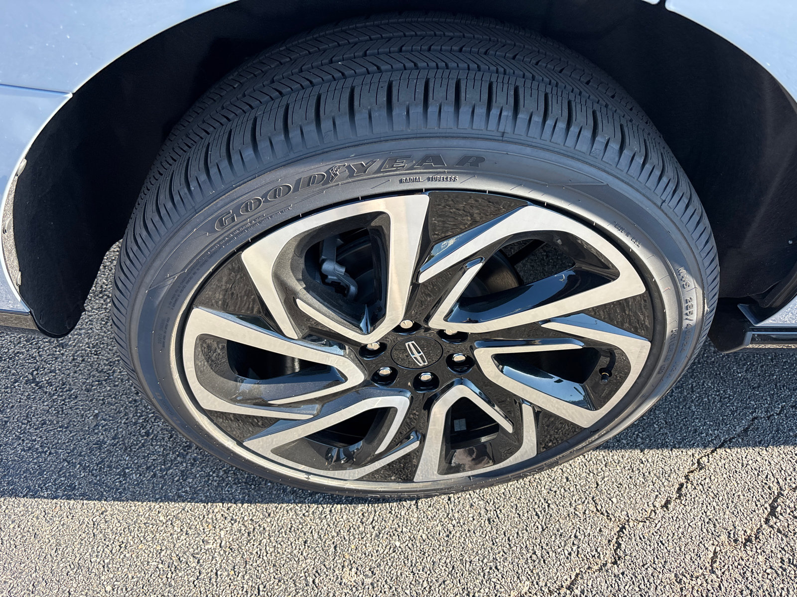 New 2027 Lincoln Navigator Reserve AWD/4WD image 10