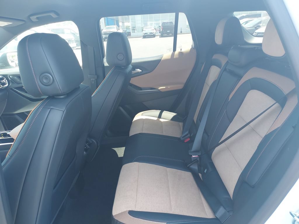 New 2027 Chevrolet Equinox ACTIV FWD image 13