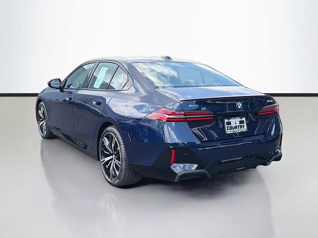 Used 2026 BMW 530i xDrive w/ M Sport Package AWD/4WD image 5