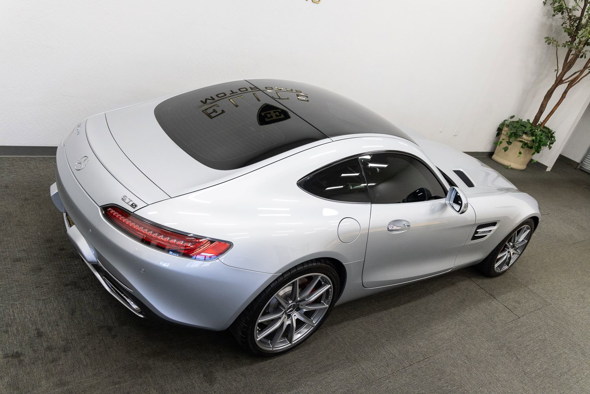 Used 2016 Mercedes-Benz AMG GT S w/ Exclusive Interior Package image 23