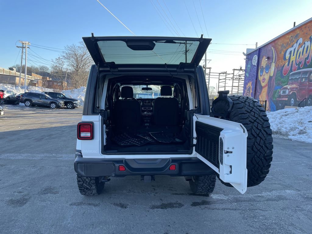 Certified 2018 Jeep Wrangler Unlimited Sahara image 13