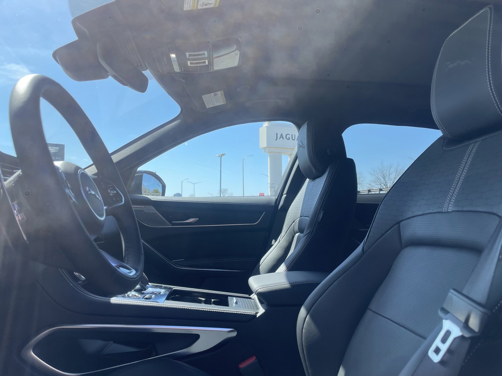 New 2025 Jaguar F-PACE R-Dynamic S image 16