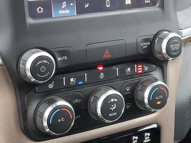 Used 2022 RAM 1500 Laramie AWD/4WD image 17