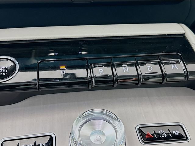 New 2025 Lincoln Navigator Reserve image 17