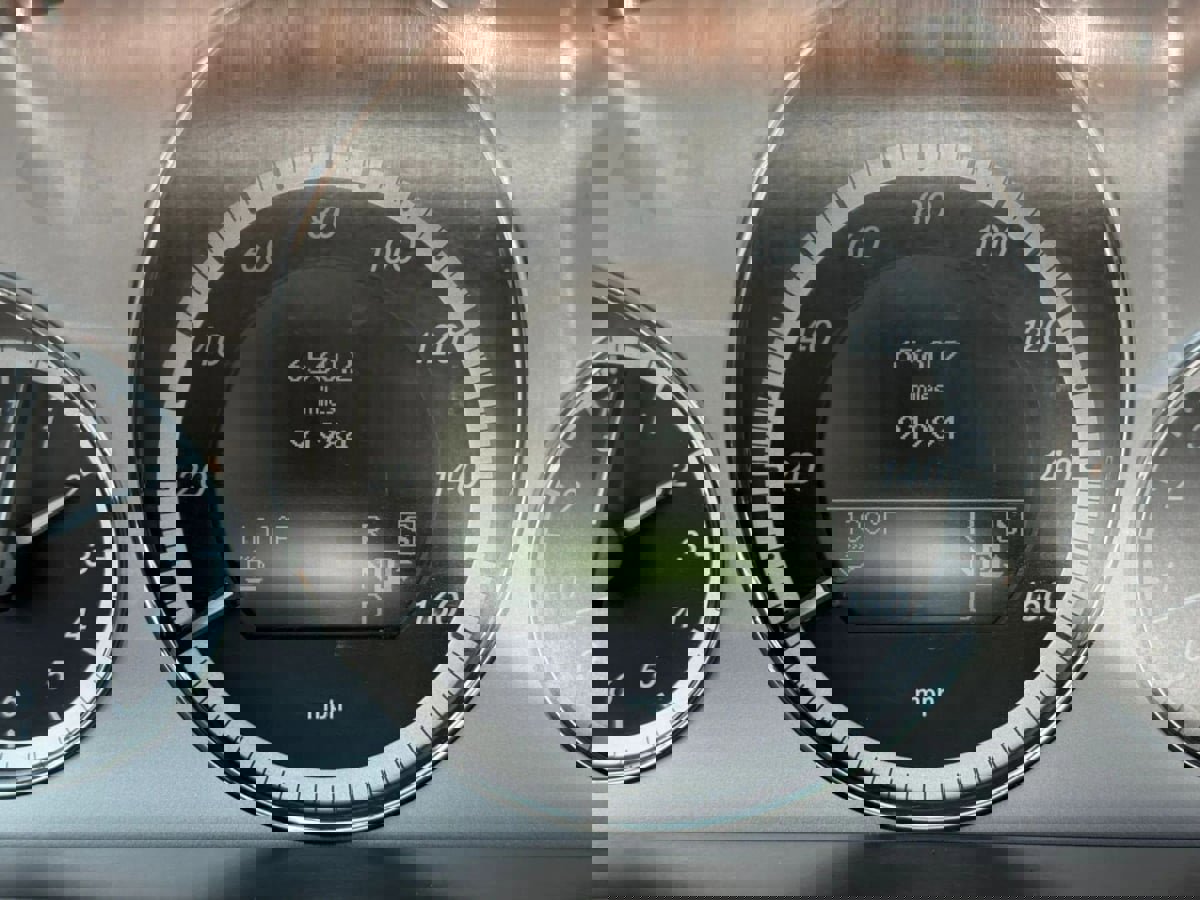 Used 2011 Mercedes-Benz E 350 Sport image 47