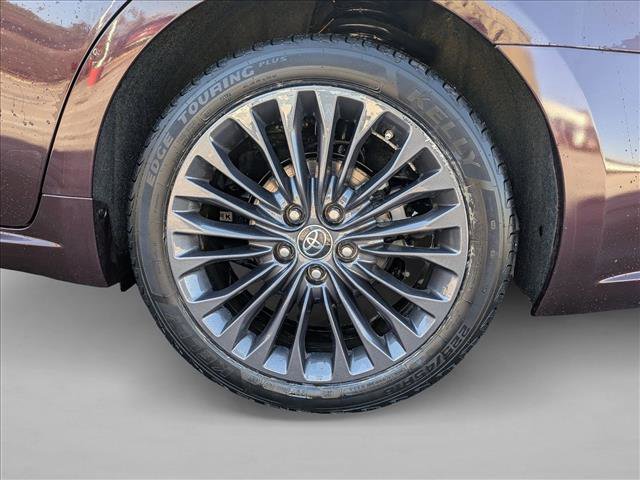 Used 2017 Toyota Avalon Touring image 22