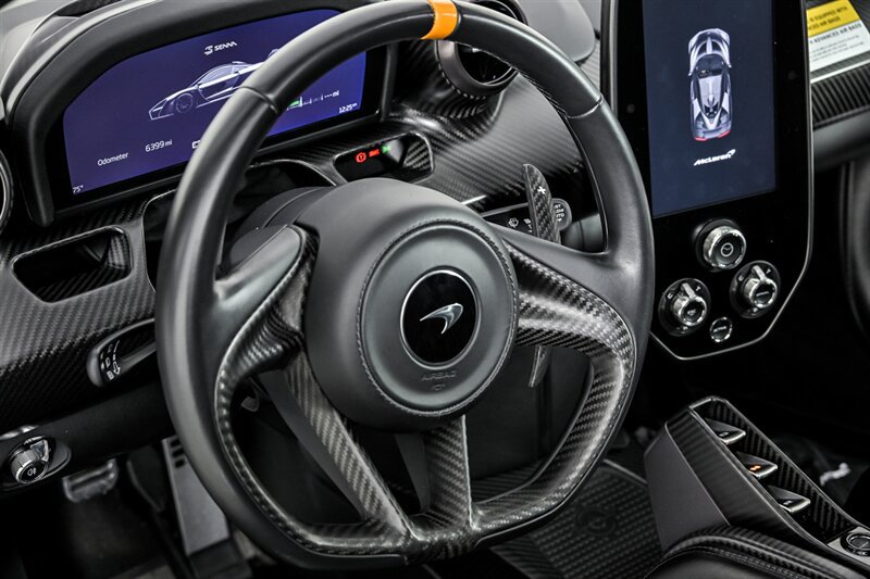Used 2019 McLaren Senna RWD image 30