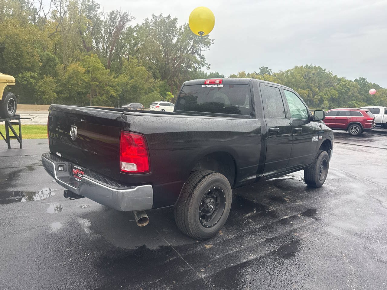 Used 2017 RAM 1500 ST w/ SXT Appearance Group AWD/4WD image 10