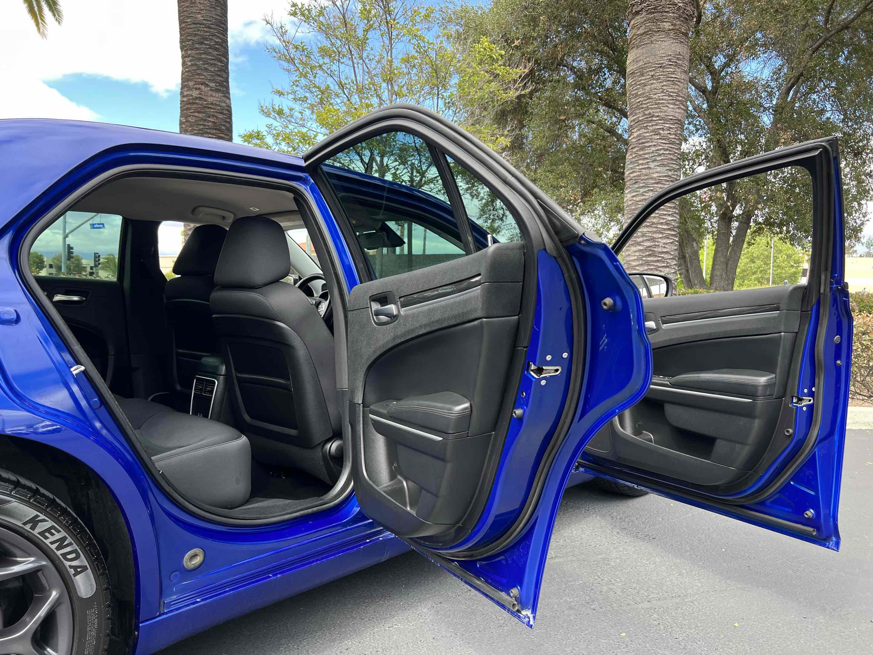 Used 2019 Chrysler 300 Touring w/ Sport Appearance Package image 58