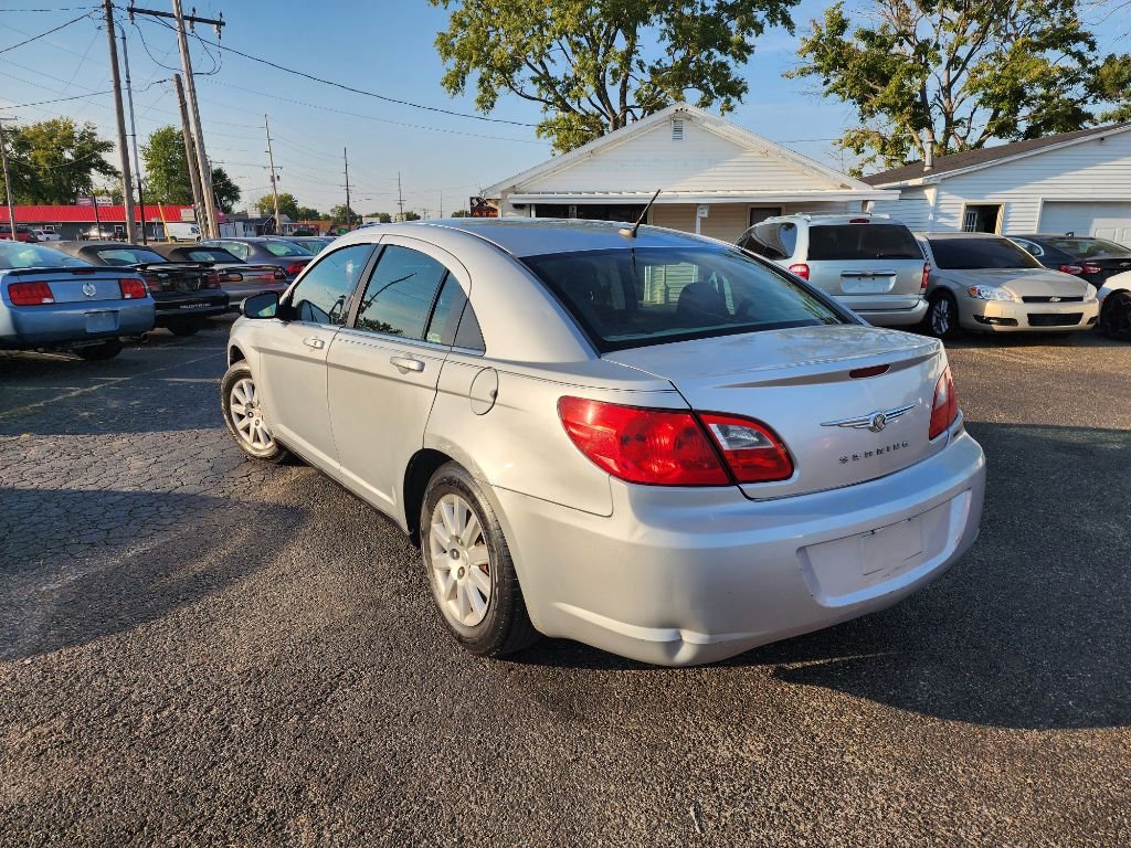 Used 2010 Chrysler Sebring Touring image 6
