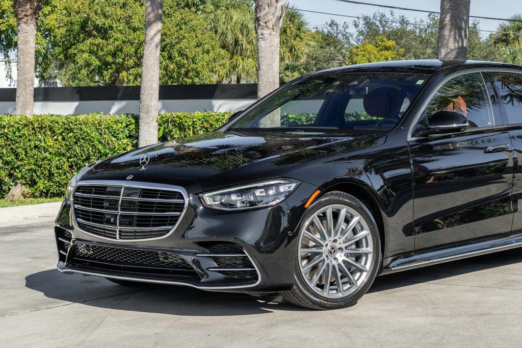 Used 2023 Mercedes-Benz S 580 4MATIC Sedan image 2