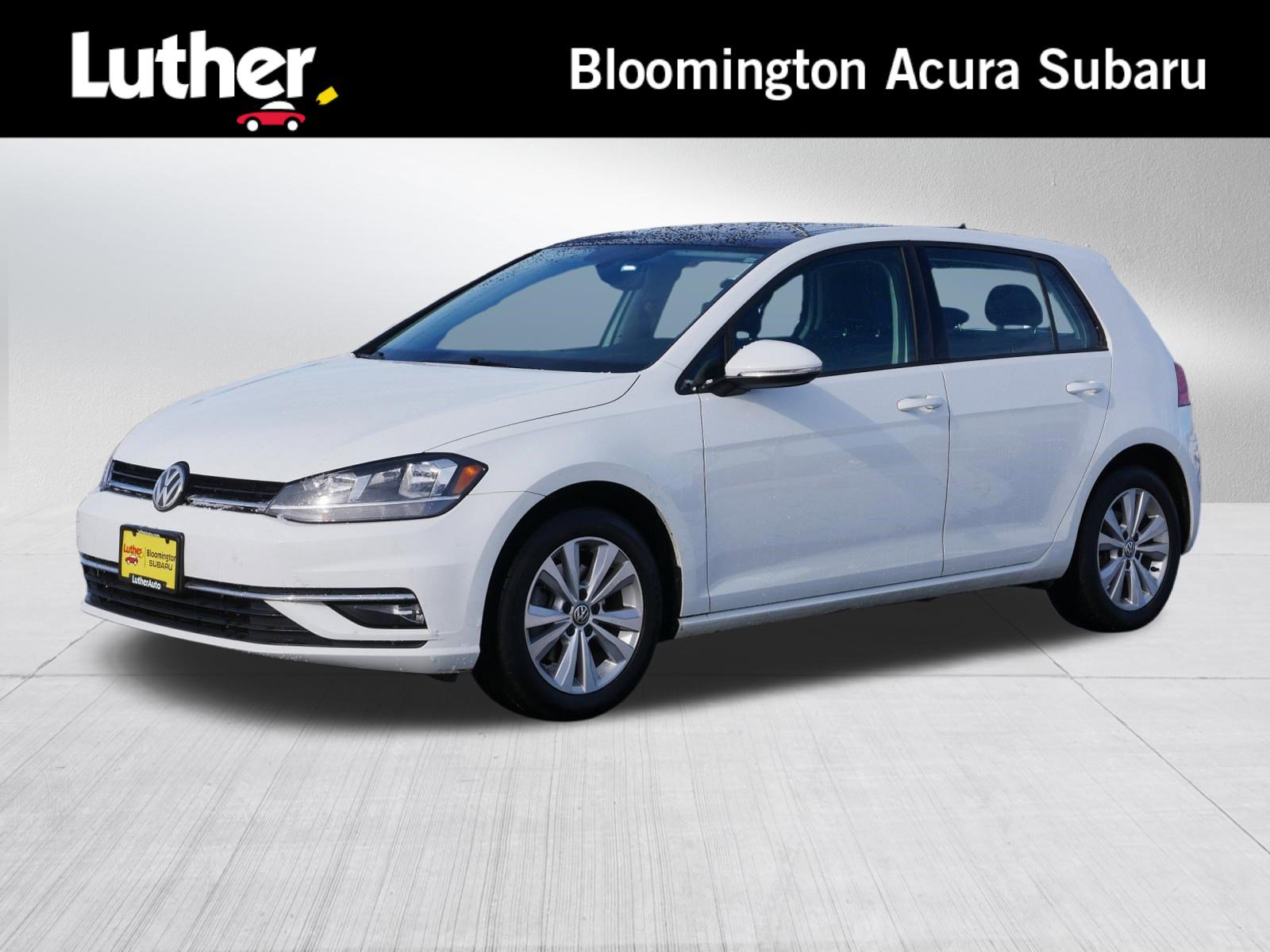 Used 2018 Volkswagen Golf SE image 1