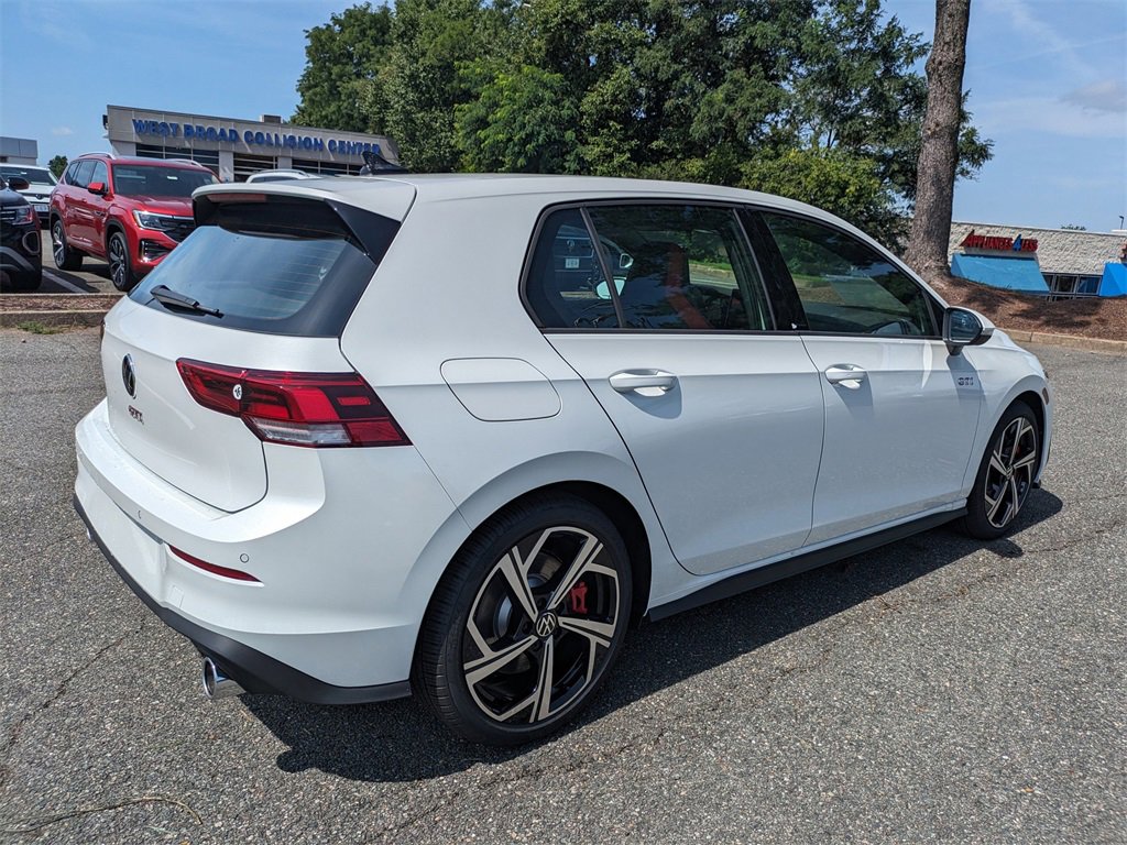 New 2025 Volkswagen GTI SE image 4
