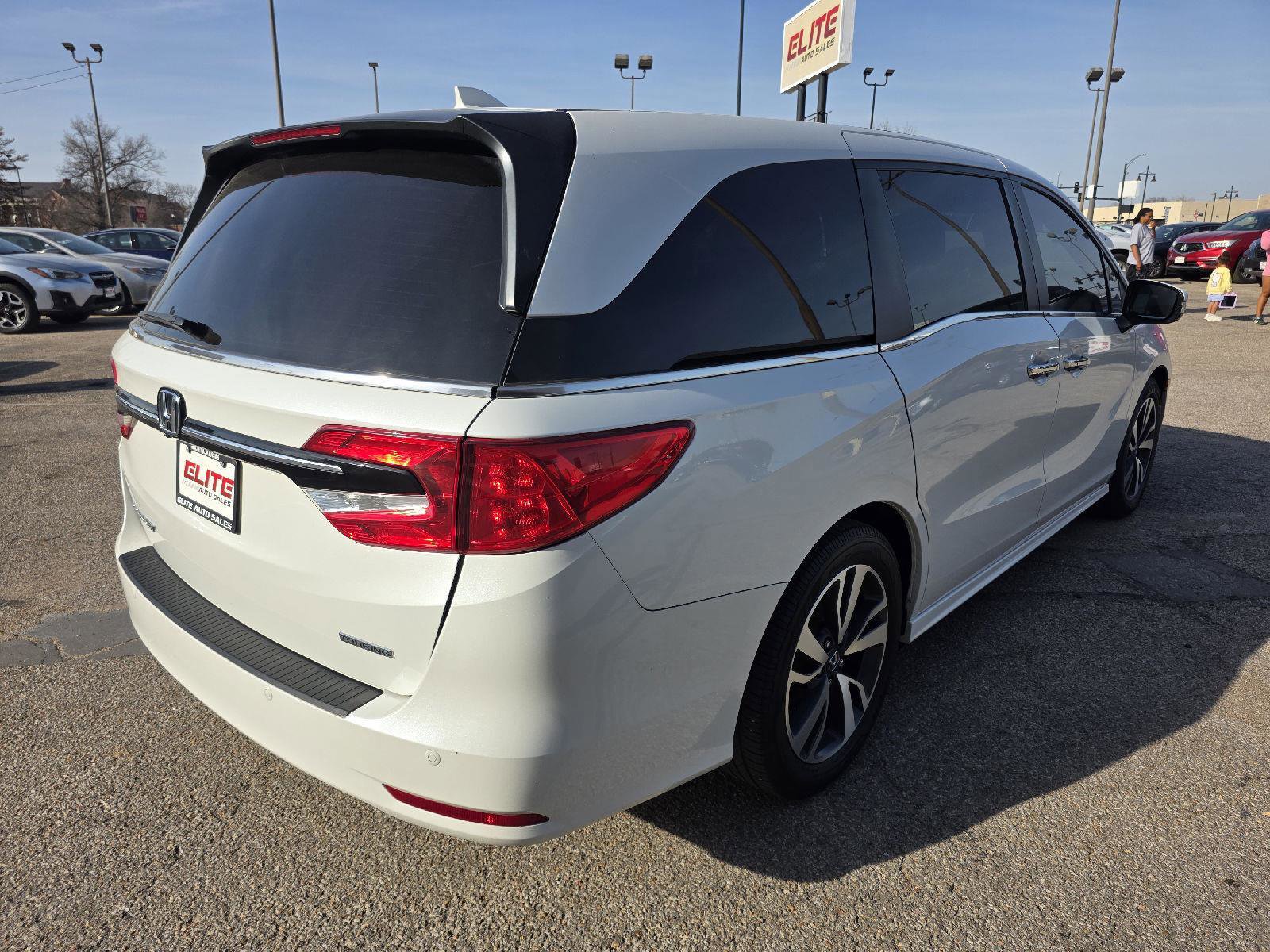 Used 2023 Honda Odyssey Touring image 5