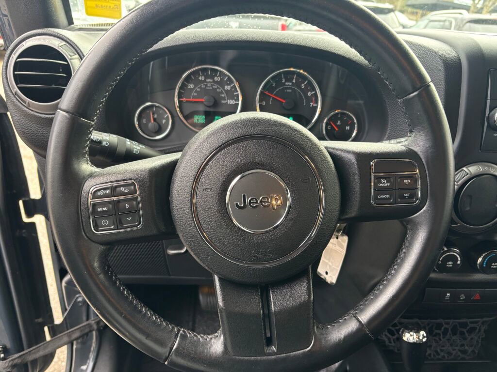 Used 2017 Jeep Wrangler Unlimited Sport w/ Connectivity Group image 18