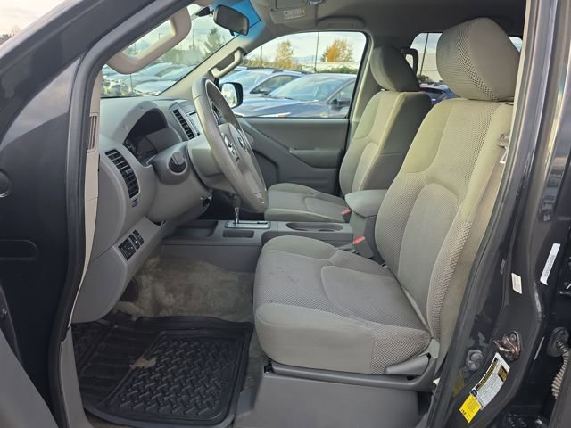 Used 2015 Nissan Frontier SV image 15