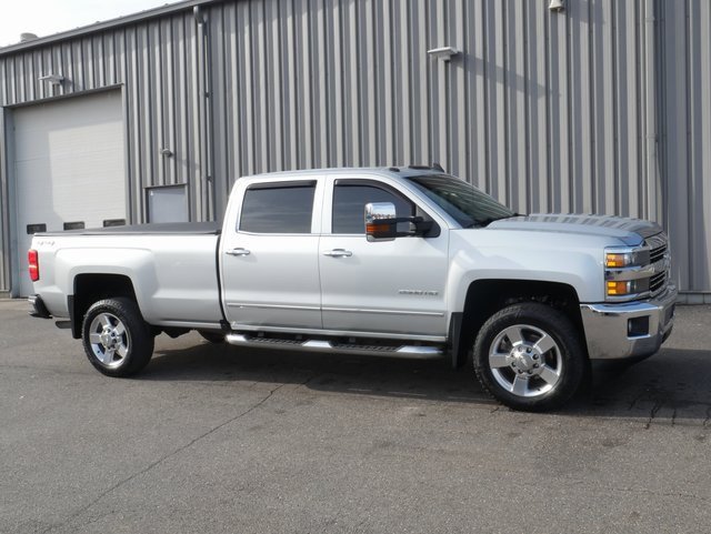 Used 2016 Chevrolet Silverado 2500 LTZ image 9