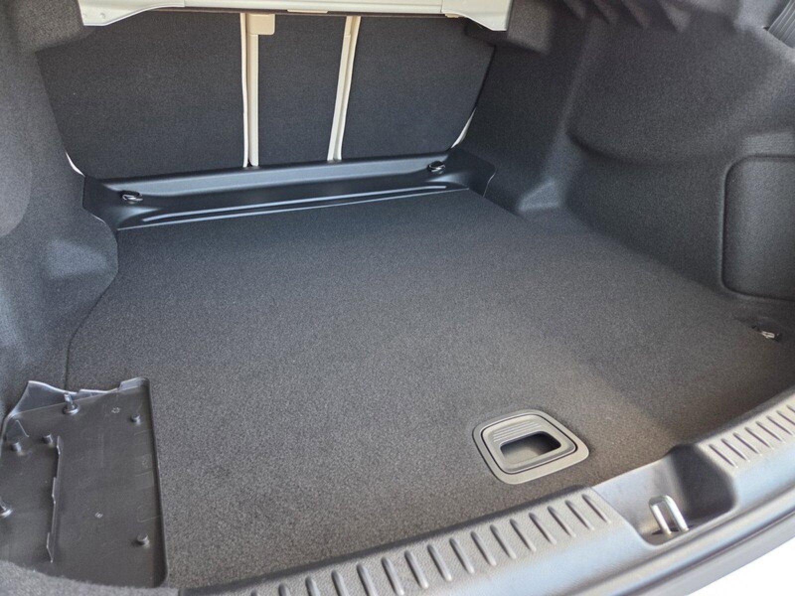 New 2026 Mercedes-Benz E 350 4MATIC Sedan image 15