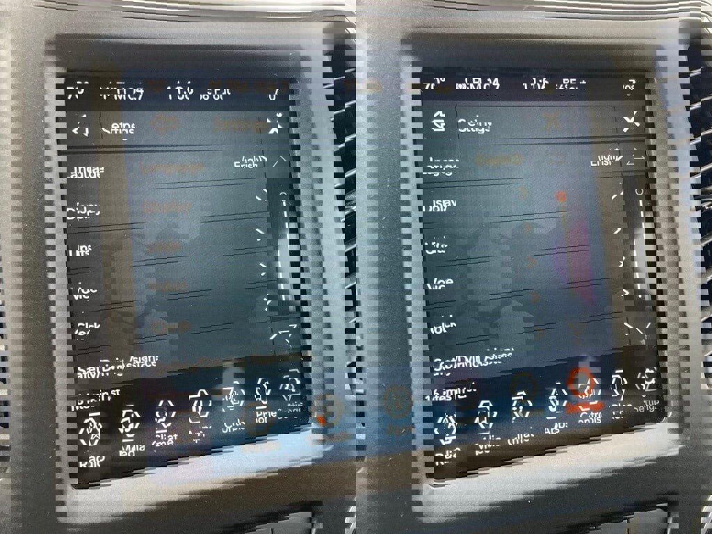 Used 2022 Jeep Cherokee Trailhawk image 24