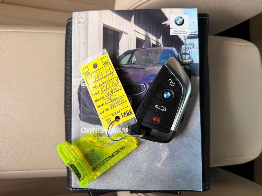 Used 2022 BMW 230i Coupe w/ Convenience Package RWD image 34