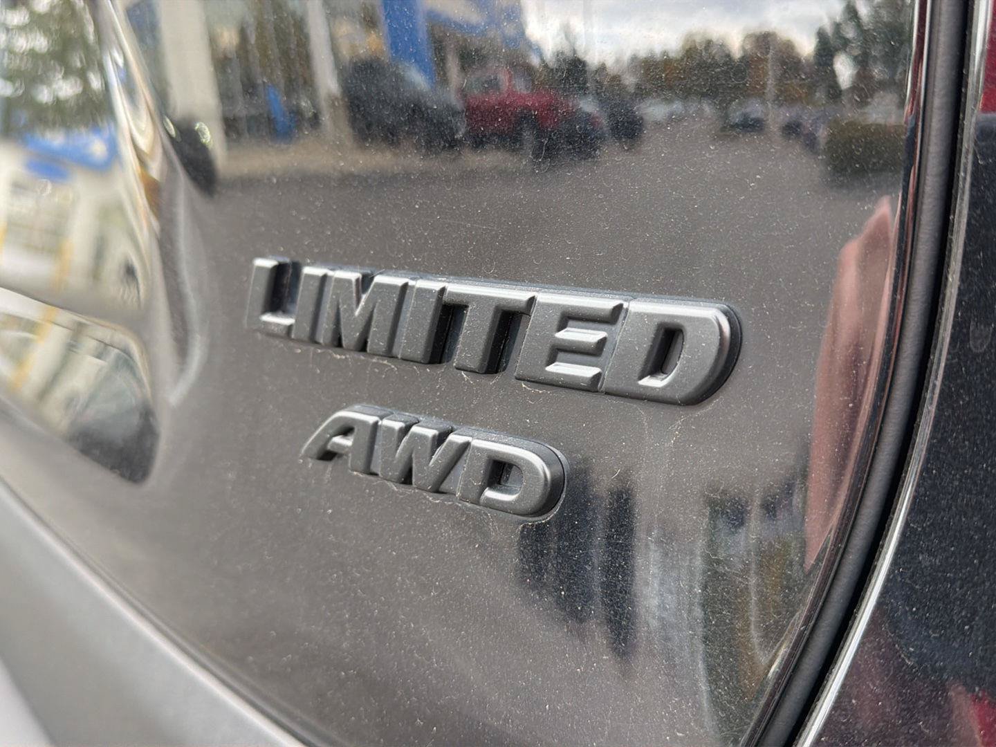 Used 2024 Toyota RAV4 Limited w/ Weather Package AWD/4WD image 10