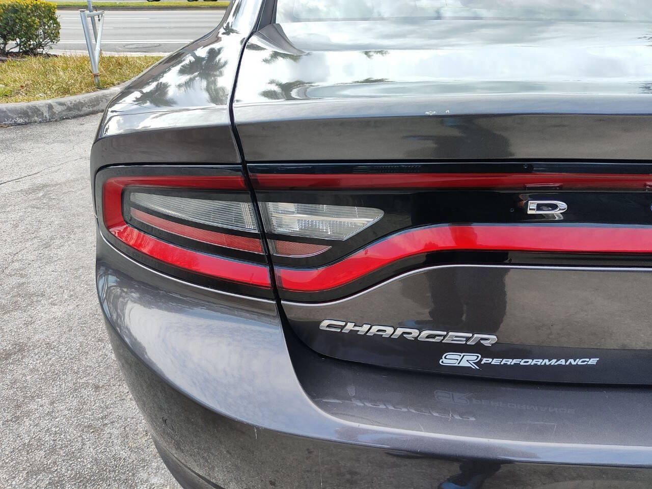 Used 2020 Dodge Charger SXT w/ Leather Interior Group image 20