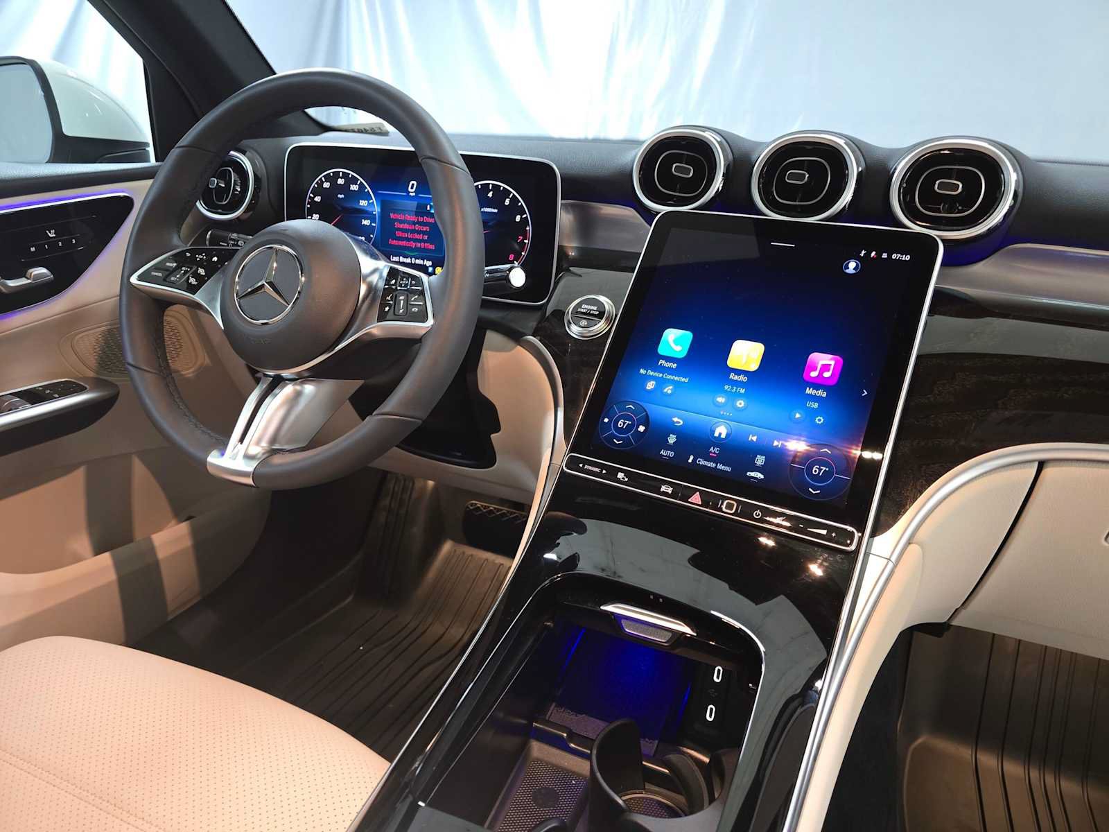 Certified 2026 Mercedes-Benz GLC 300 4MATIC image 11