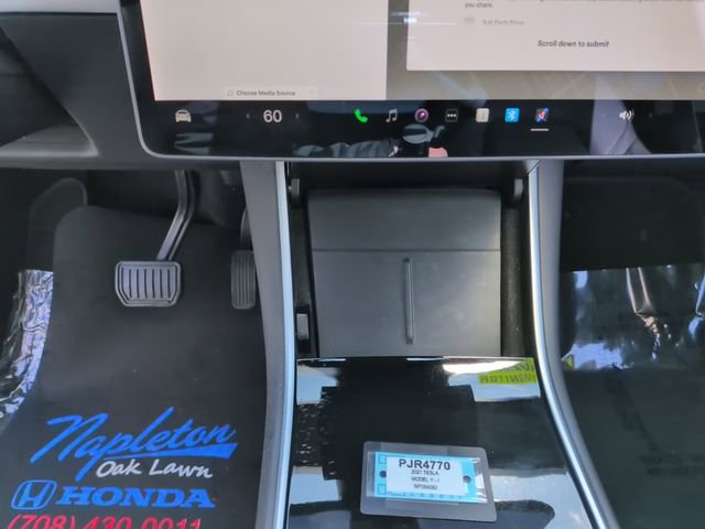 Used 2021 Tesla Model Y Long Range image 27