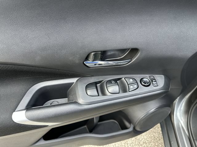 Used 2023 Nissan Kicks SV FWD image 17
