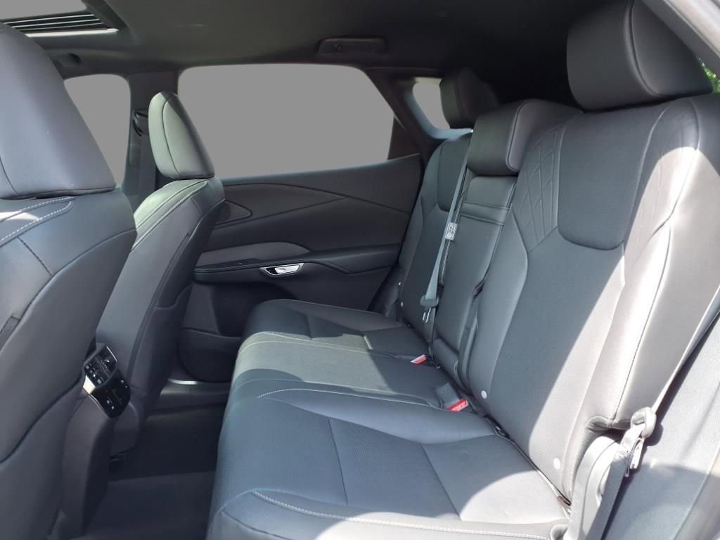 Used 2024 Lexus RX 350 Premium Plus w/ Convenience Package image 9